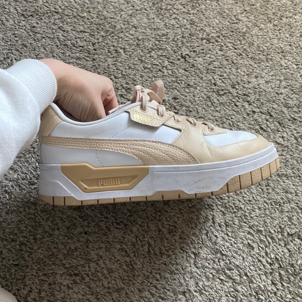 Puma Women's Low-Top Sneakers in White and Beige